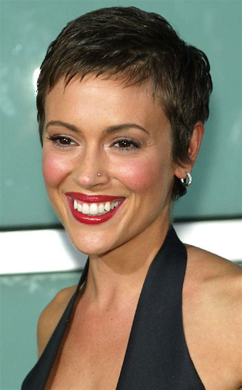 alyssa milano short hair